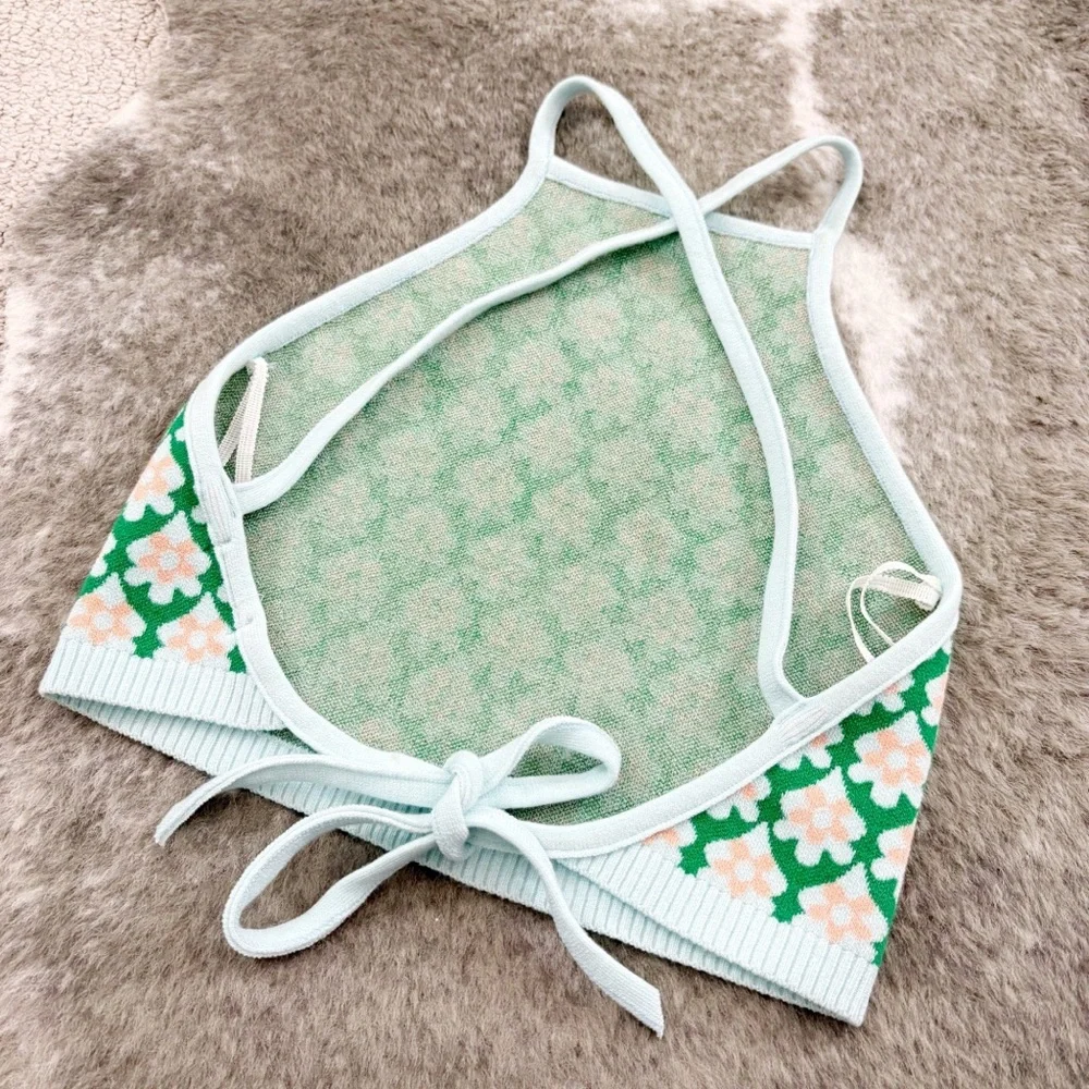 Debut High Neck Floral Crop Top Small - Picture 6 of 9